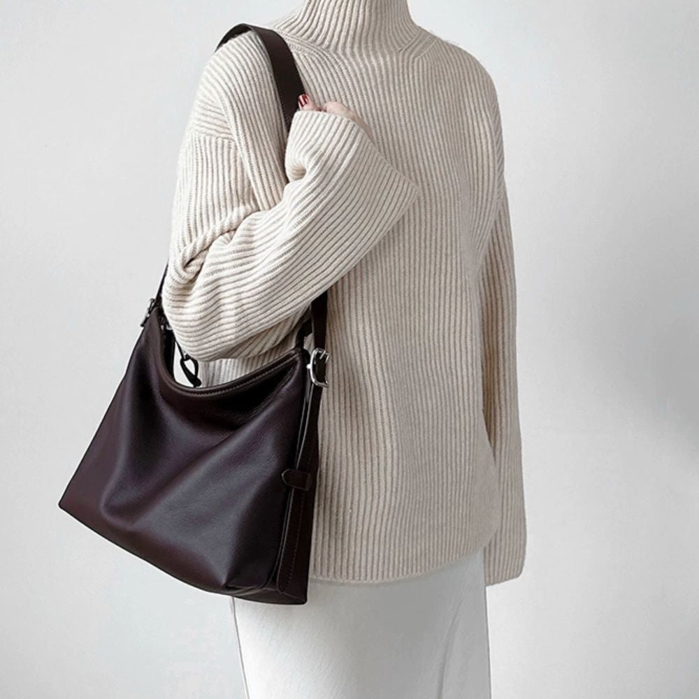 Athenna Bag – Genuine Leather - Spacious and elegant. A classic icon designed to elevate your everyday look.