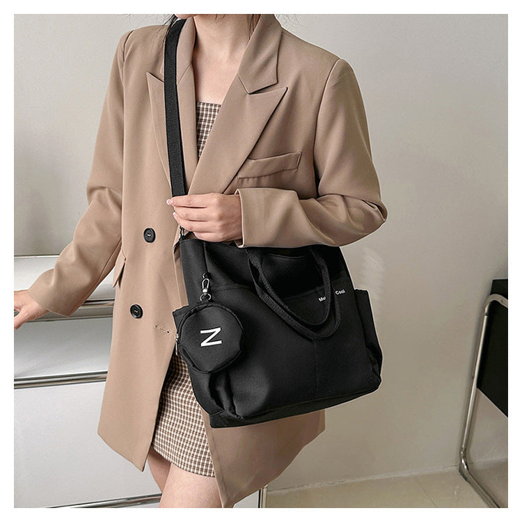 Zora Bag – Urban Oxford - Lightweight, stylish and functional. Designed for everyday confidence.