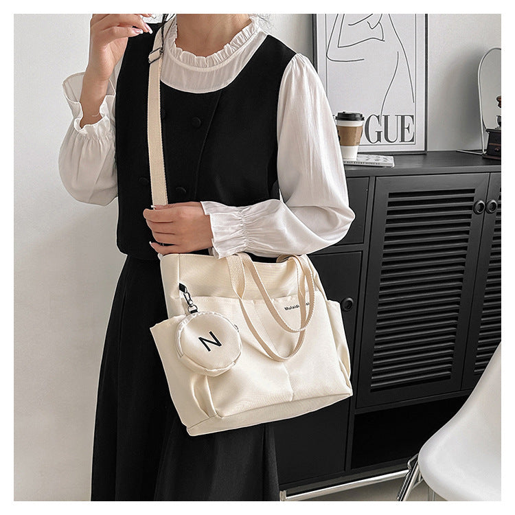 Zora Bag – Urban Oxford - Lightweight, stylish and functional. Designed for everyday confidence.