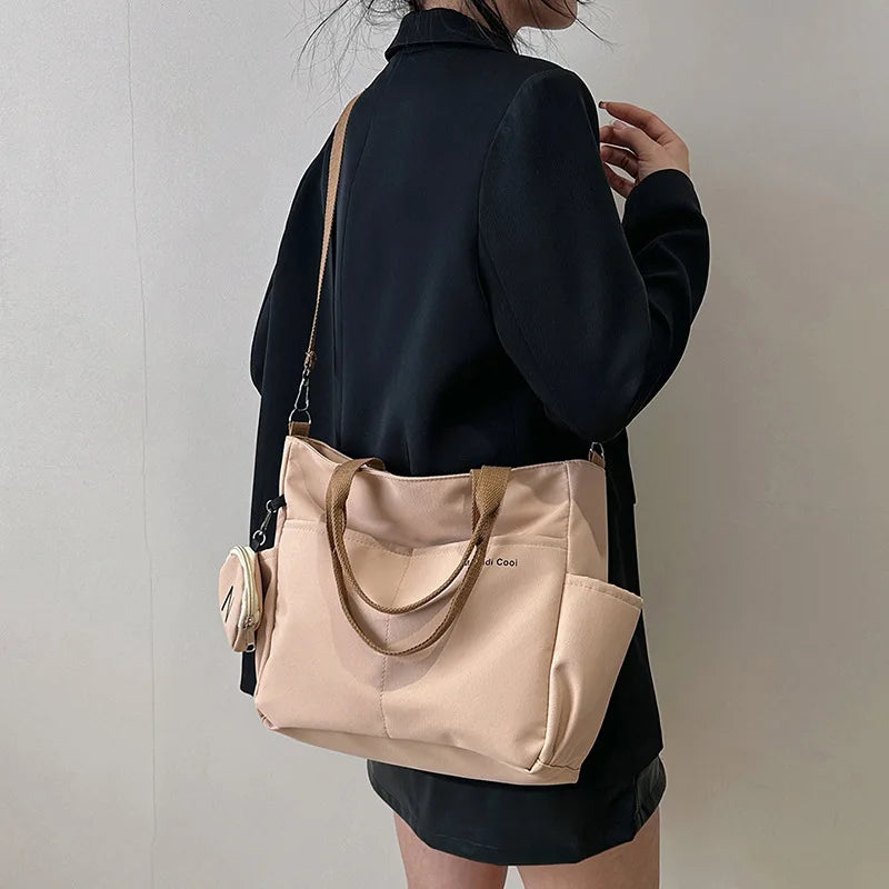 Zora Bag – Urban Oxford - Lightweight, stylish and functional. Designed for everyday confidence.